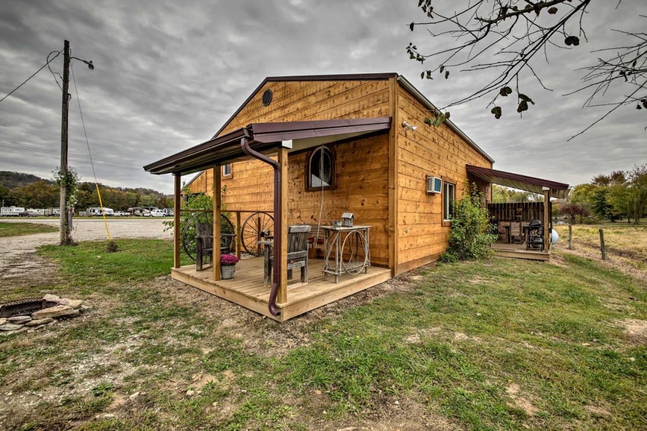 The Bovard Lodge Rustic Cabin Near Ohio River! Florence Bagian luar foto