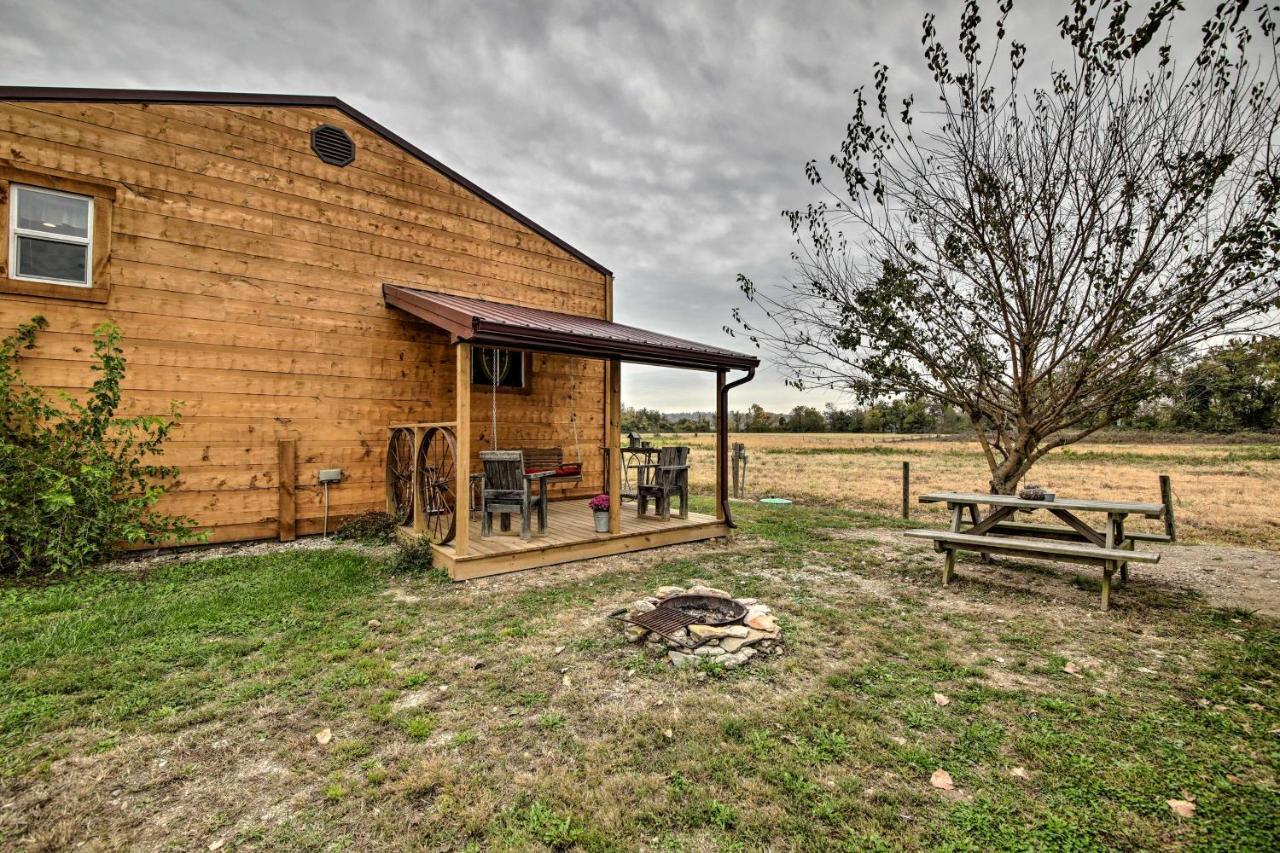 The Bovard Lodge Rustic Cabin Near Ohio River! Florence Bagian luar foto